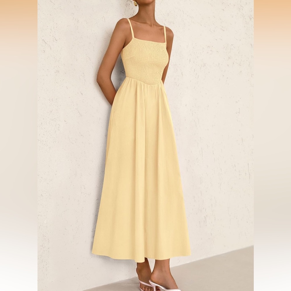 Women's Smocked Maxi Dress - Picture 4 of 7